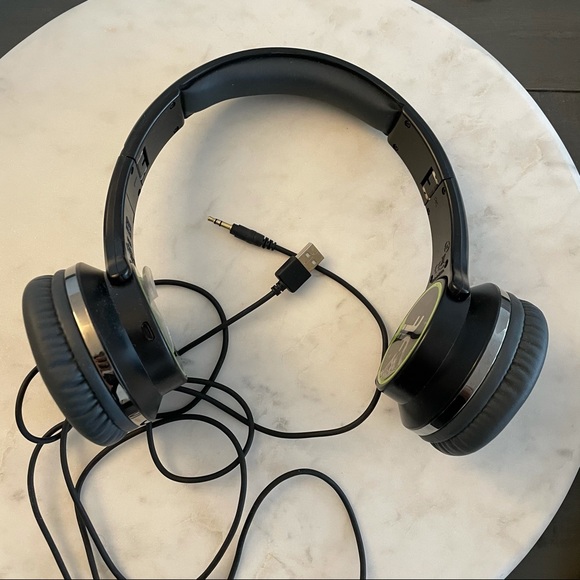 FLIPS headphones 🎧 - Picture 7 of 9